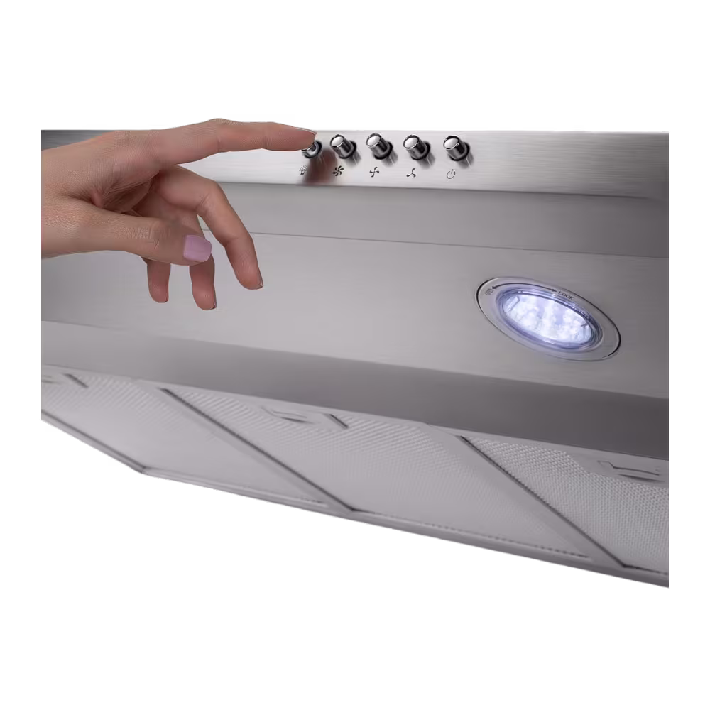 Campana extractora Indurama CEI-75CRP botones de velocidad con mano en primer plano granhogar