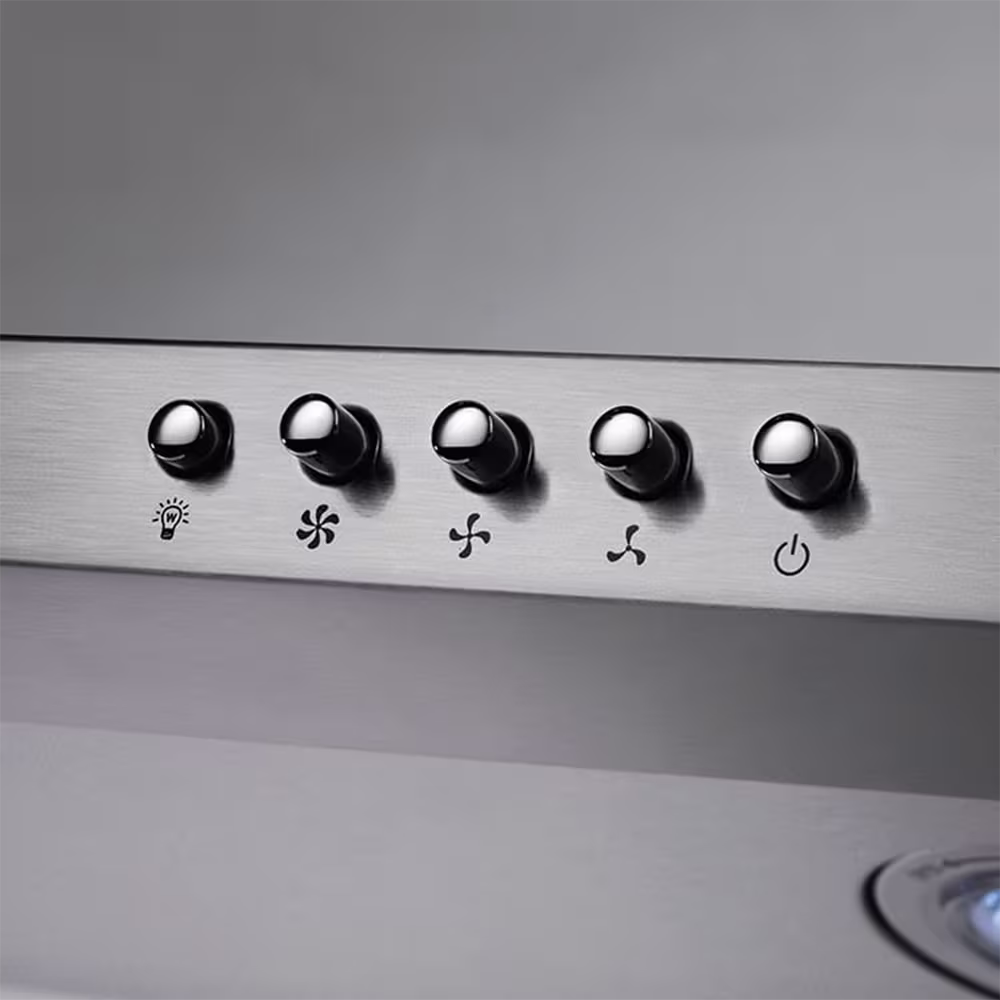 Campana extractora Indurama Cei 90CRP panel con perillas de velocidad vista frontal. Encuéntrala en granhogar