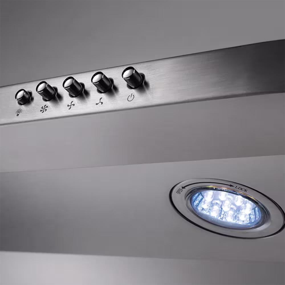 Campana extractora Indurama Cei 90CRP botones mecánicos y luz LED vista en detalle. Solo en granhogar