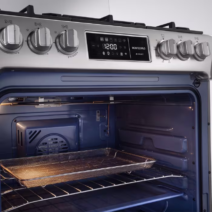 Vive la experiencia de cocinar con la Cocina a Gas Montecarlo Zafiro de Indurama: diseño moderno, rendimiento excepcional y sabor en cada platillo.