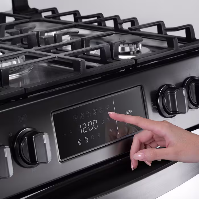 Disfruta cada receta con la Cocina a Gas Niza Zafiro de Indurama. Diseño sofisticado, cocción precisa y el toque perfecto para tu cocina.