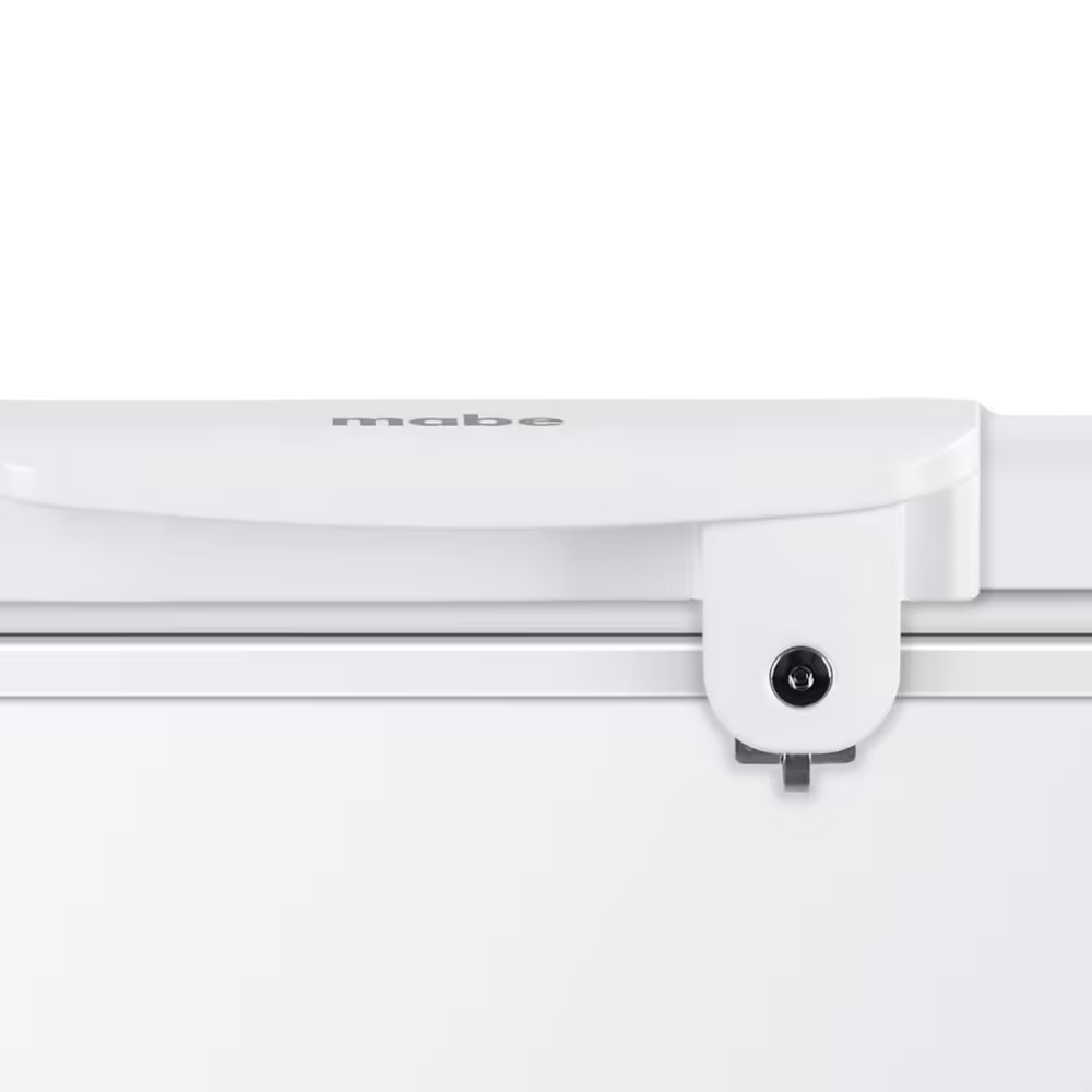 Congelador Mabe ALASKA145BH1 145L manija con llave de seguridad vista frontal, compra online en granhogar