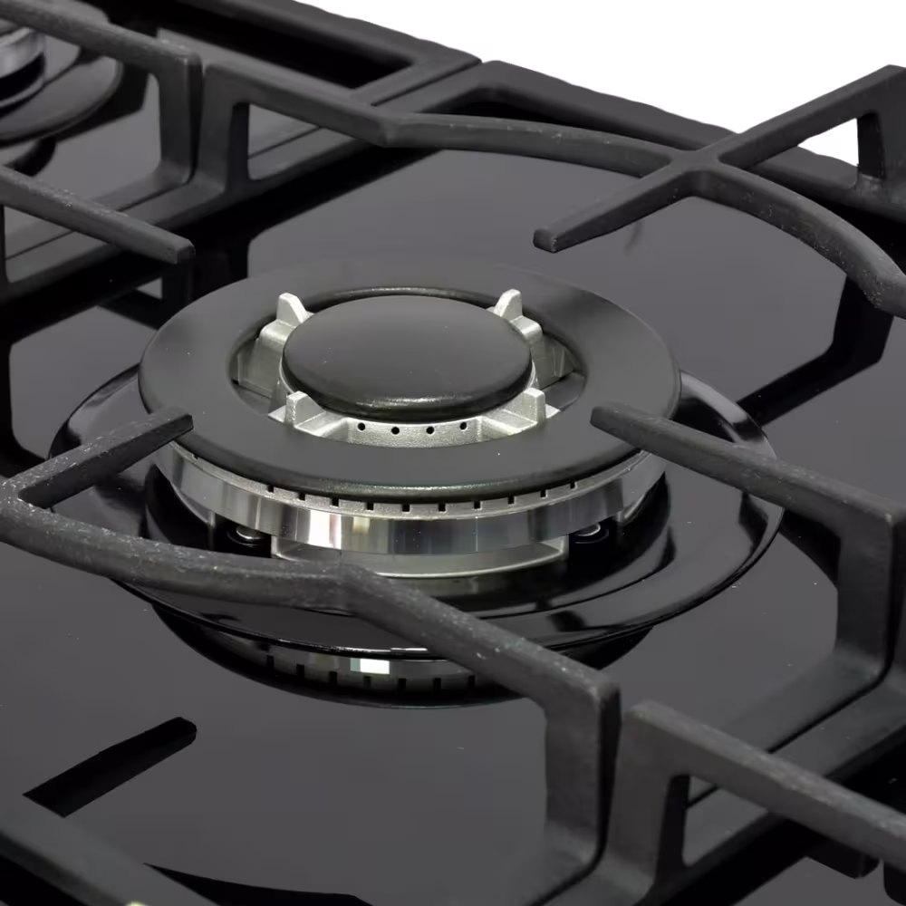 Cocina empotrable RCA quemador de triple corona con parrilla de hierro vista de cerca, consiguelo en granhogar