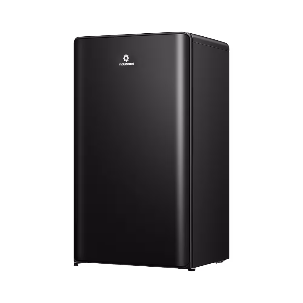 La Mini Nevera Bar Indurama RI-120 Negro 95L, combina estilo y funcionalidad para mantener tus bebidas frescas. ¡Un toque elegante para tu espacio!