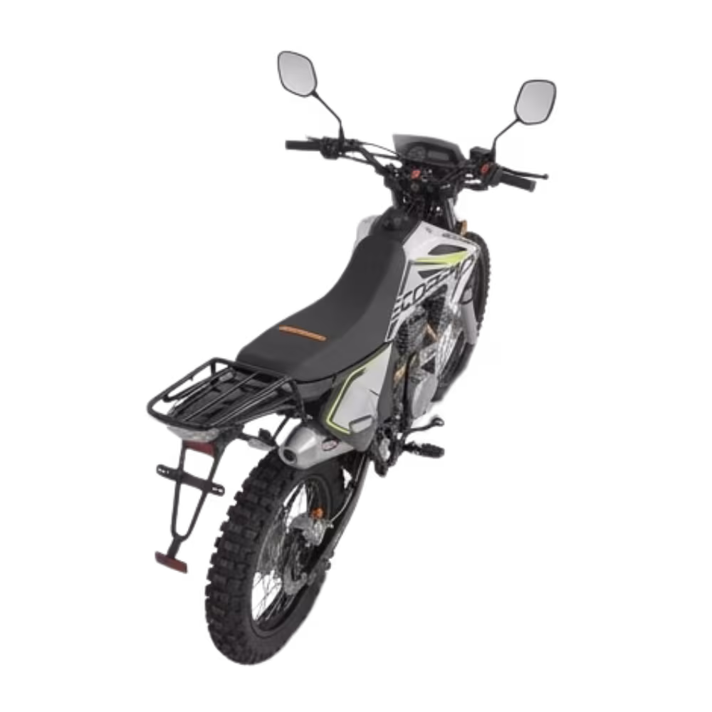 Moto Daytona DY200 Scorpion enduro 200cc parrilla y asiento vista tres cuartos, adquiérelo en granhogar