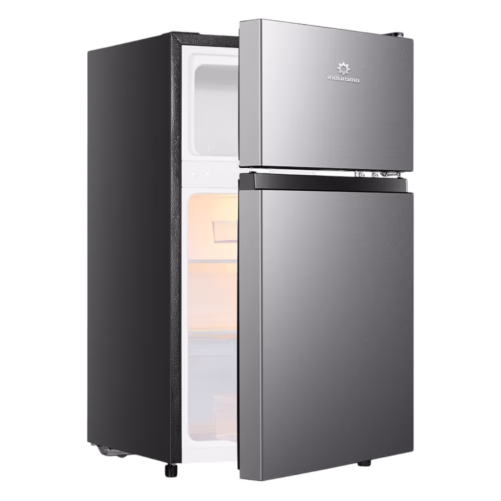 Nevera minibar Indurama RI-130CR puerta inferior abierta con luz interior diagonal disponible en granhogar