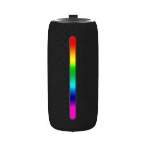 Parlante Indurama PPI-SB10NE con barra de luces LED vertical encendida vista frontal. Disponible en granhogar