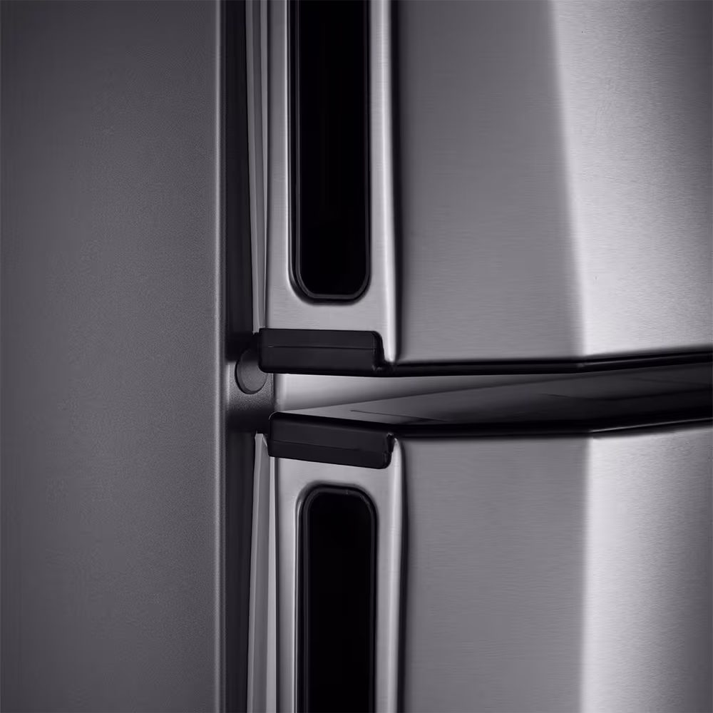 Refrigeradora Indurama RI-425 Quarzo manijas laterales puerta vista en detalle encuéntrala aquí en granhogar