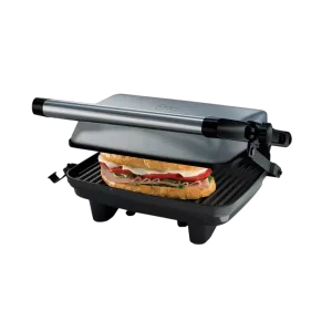Sanduchera Oster CKSTPA2880-013 de 1400W con sándwich encuentra en granhogar