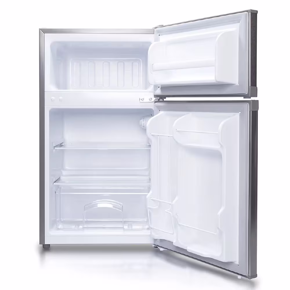 Disfruta de la frescura en todo momento con la Mini Nevera Bar ERTM87G3HRS 85L de Electrolux, ideal para espacios pequeños con gran rendimiento.