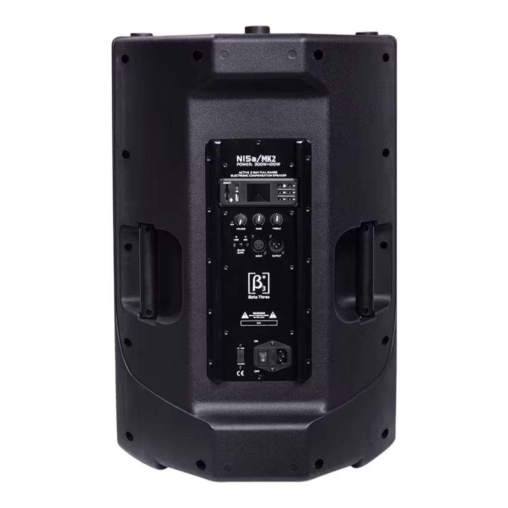 Vibra con el Parlante Profesional Beta 3 N15A de 300 W sonido claro, diseño compacto y versatilidad para elevar cada presentación o evento con estilo.
