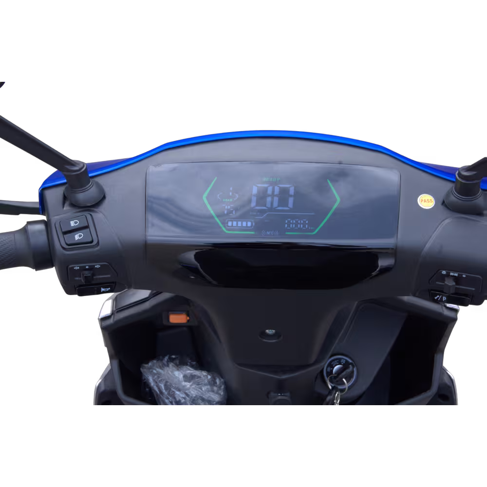 Scooter eléctrica Tinori LL Bat 1500W, potente y ecológica, ideal para la ciudad con batería duradera y conducción silenciosa.